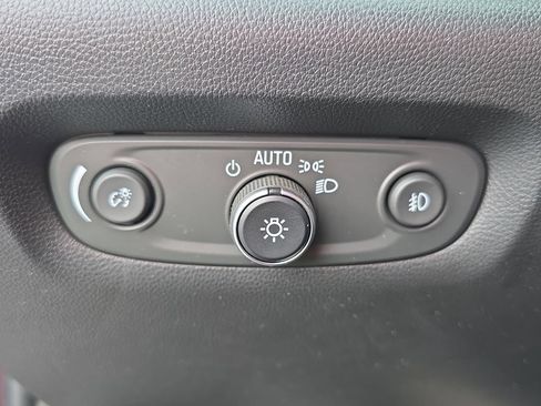 Used 2019 Chevrolet Traverse LT w/ LT Premium Package AWD/4WD image 29