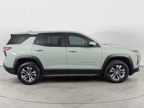 Used 2026 Chevrolet Equinox LT w/ Safety and Technology Package FWD image 6