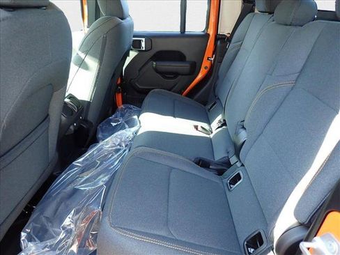 New 2025 Jeep Gladiator Willys image 8