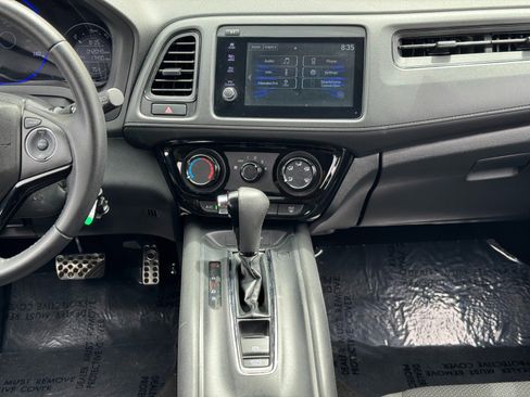 Used 2019 Honda HR-V Sport image 21