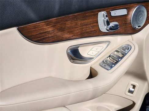 Certified 2021 Mercedes-Benz GLC 300 4MATIC image 10