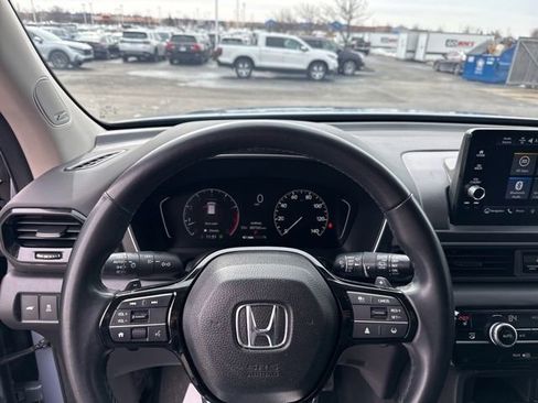 Certified 2023 Honda Pilot Touring image 13