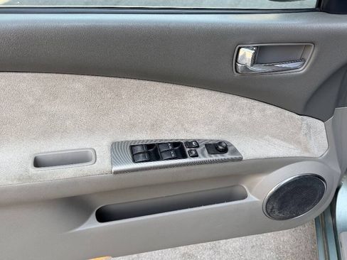 Used 2005 Nissan Altima 2.5 S w/ (F01) Convenience Pkg FWD image 10