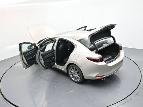 New 2026 MAZDA MAZDA3 2.5 S Sedan w/ Preferred Pkg FWD image 29