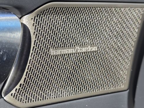 New 2025 Volvo XC40 B5 Ultra w/ Protection Package image 34