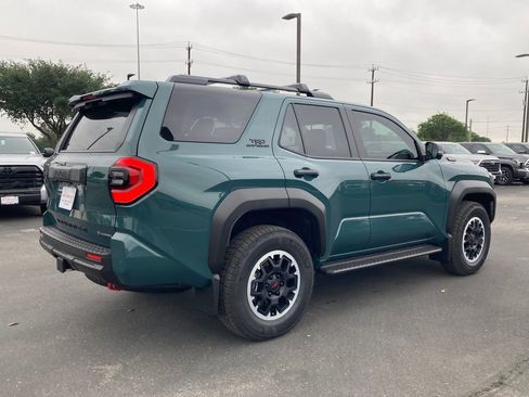 New 2026 Toyota 4Runner TRD Off-Road Premium AWD/4WD image 5