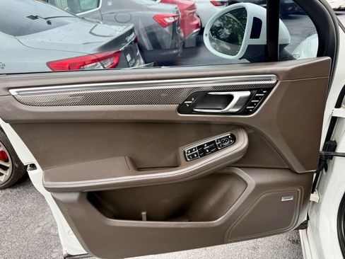 Used 2015 Porsche Macan S AWD/4WD image 14