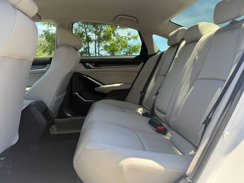 Used 2018 Honda Accord Hybrid image 13