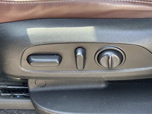 Used 2018 Buick Enclave Avenir w/ Avenir Technology Package image 16