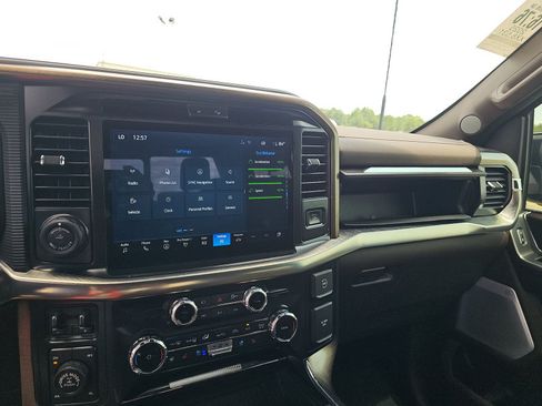 Used 2025 Ford F150 King Ranch w/ FX4 Off-Road Package AWD/4WD image 6