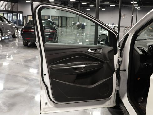 Used 2018 Ford Escape SE AWD/4WD image 10