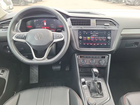 Used 2024 Volkswagen Tiguan Wolfsburg Edition image 9