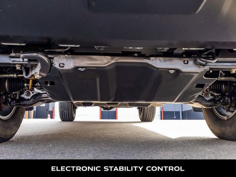 Used 2018 Toyota Tacoma TRD Off-Road w/ Technology Package image 13