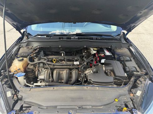 Used 2016 Ford Fusion SE FWD image 16