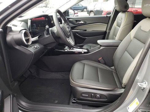 New 2026 Chevrolet Trax ACTIV w/ Sunroof Package image 9