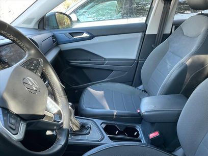 Used 2022 Volkswagen Taos SE
