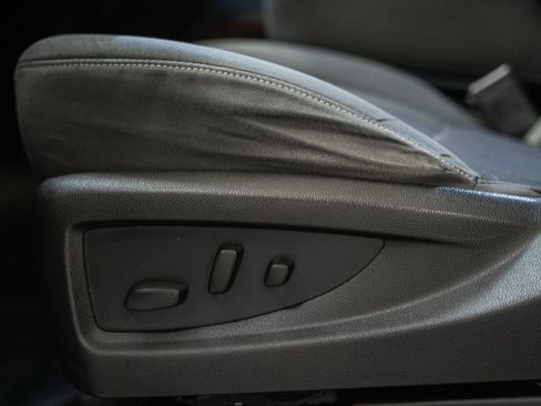 Used 2017 GMC Sierra 1500 SLE w/ SLE Value Package image 41