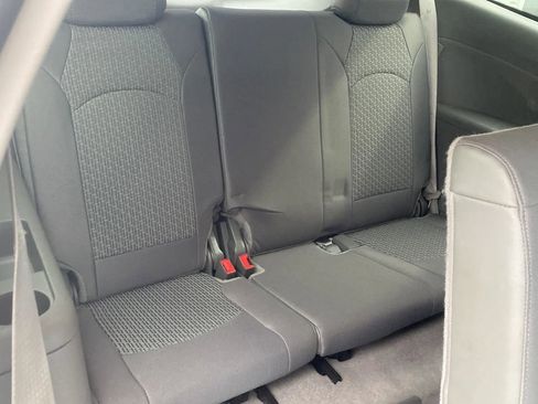 Used 2012 Chevrolet Traverse LT image 16