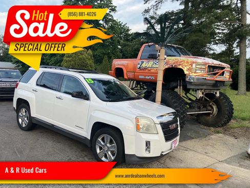 Used 2015 GMC Terrain SLE w/ Chrome Package FWD image 1