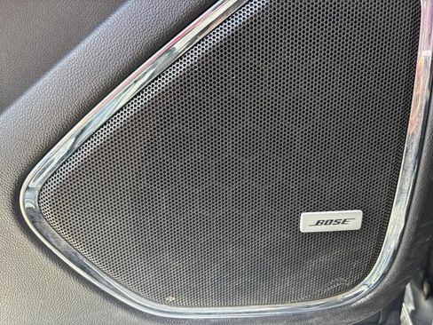 Used 2019 GMC Yukon XL SLT AWD/4WD image 35