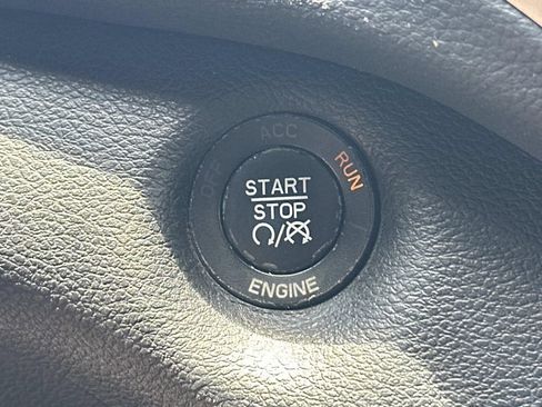 Used 2016 Jeep Cherokee Limited AWD/4WD image 25