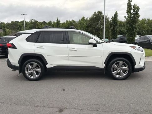 Used 2021 Toyota RAV4 XLE Premium AWD/4WD image 2