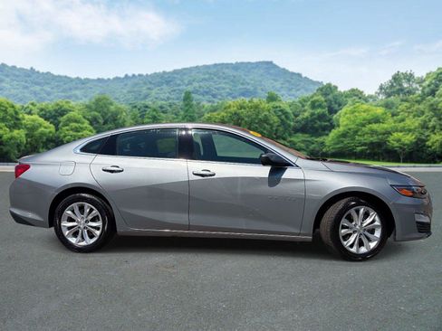 Used 2023 Chevrolet Malibu LT FWD image 21
