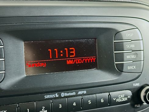 Used 2016 Kia Soul image 21