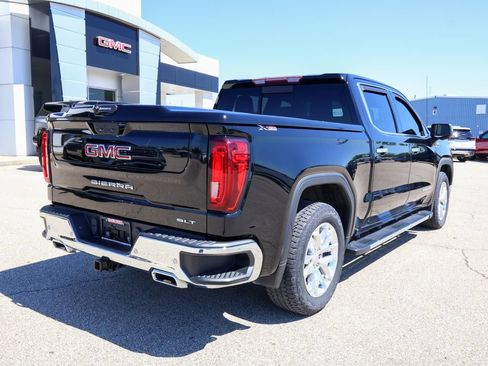 Used 2021 GMC Sierra 1500 SLT w/ SLT Premium Plus Package AWD/4WD image 3
