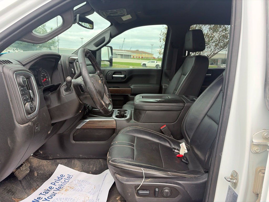 Used 2022 Chevrolet Silverado 3500 High Country w/ Safety Package II AWD/4WD image 43