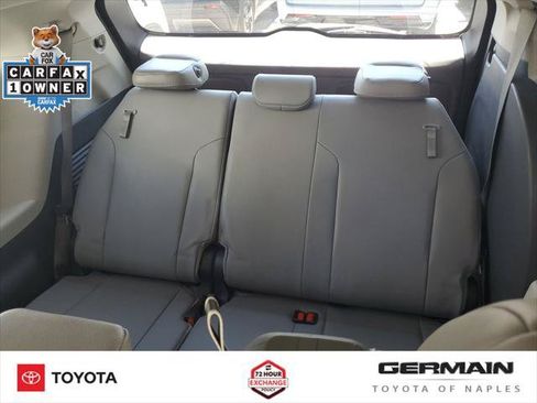 Certified 2021 Toyota Sienna XLE FWD image 22