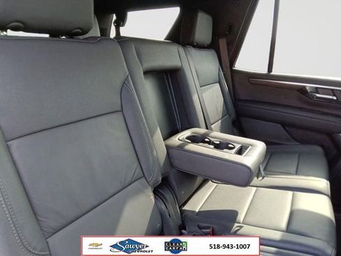 Used 2025 Chevrolet Tahoe LT AWD/4WD image 17