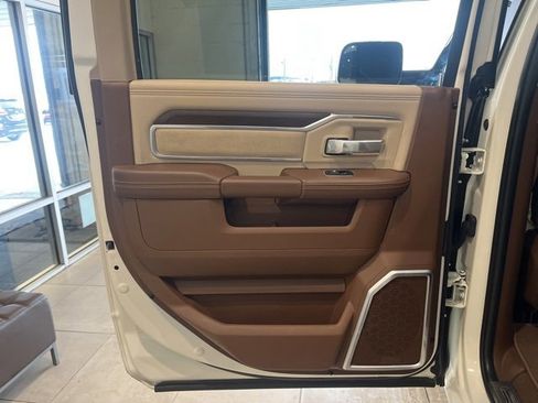 Used 2022 RAM 2500 Laramie image 31
