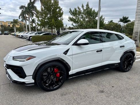 Used 2024 Lamborghini Urus Performante image 11