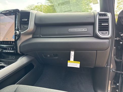 New 2026 RAM 1500 4x4 Crew Cab image 30
