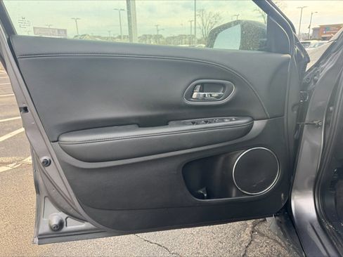 Used 2022 Honda HR-V EX-L image 7