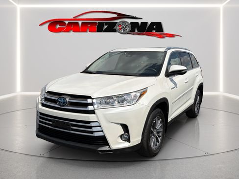 Used 2019 Toyota Highlander XLE AWD/4WD image 12