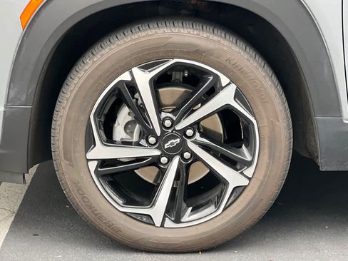 Used 2023 Chevrolet TrailBlazer RS FWD image 30