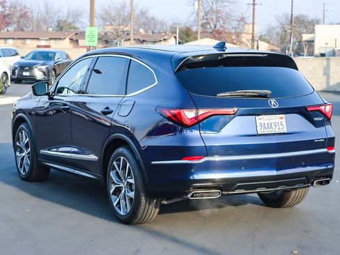 Used 2022 Acura MDX SH-AWD w/ Technology Package image 2