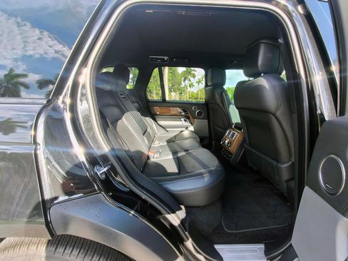 Used 2019 Land Rover Range Rover HSE AWD/4WD image 38