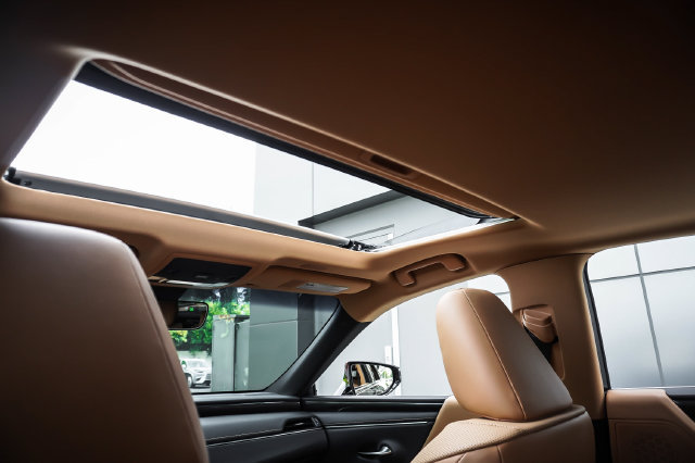 Used 2022 Lexus ES 350 FWD image 22