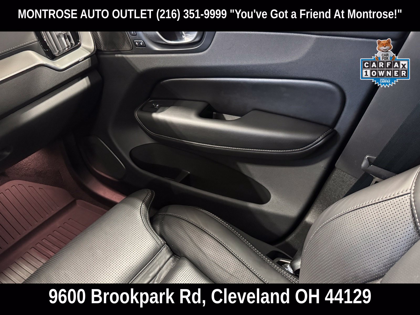 Certified 2024 Volvo XC60 T8 Ultimate w/ Protection Package Premier AWD/4WD image 43