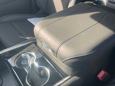 New 2026 Chevrolet Suburban LS AWD/4WD image 23
