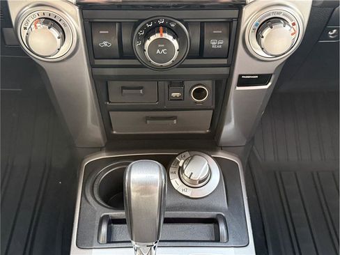 Used 2022 Toyota 4Runner SR5 Premium image 30