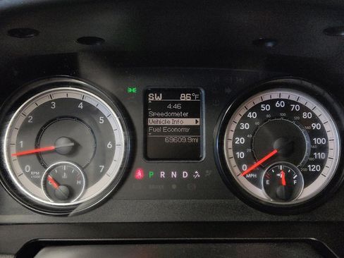 Used 2019 RAM 1500 Classic SLT image 23