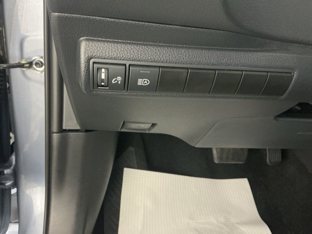 Used 2023 Toyota Corolla LE FWD image 17
