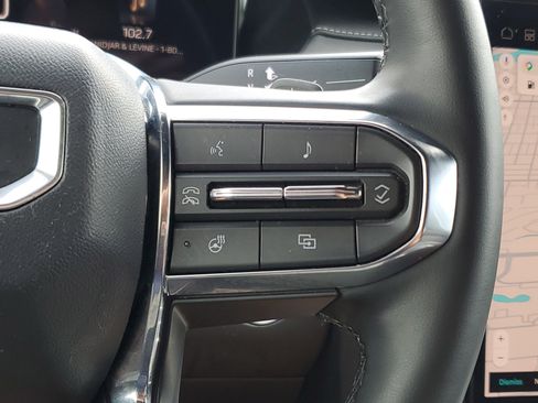 Used 2025 GMC Acadia Elevation FWD image 26