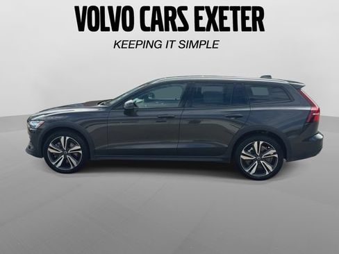 Certified 2025 Volvo V60 B5 Cross Country Plus AWD/4WD image 6