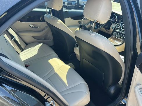Used 2018 Mercedes-Benz C 300 Sedan image 13