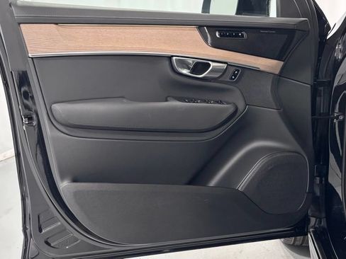 Certified 2026 Volvo XC90 B6 Plus AWD/4WD image 16